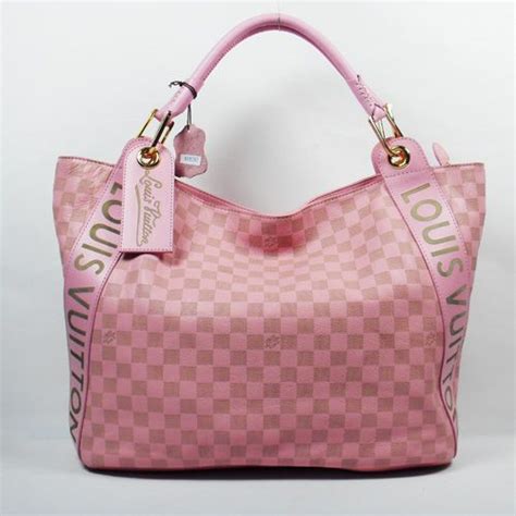 luvit vuitton